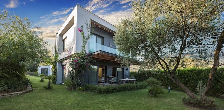 Villa Mana