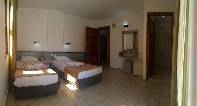 Hotel Midi