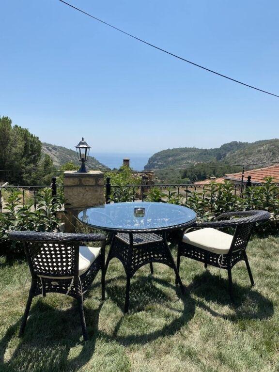 Arıklı Han Kazdağarı