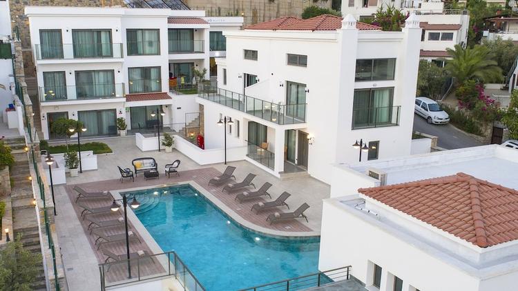 Lodos Suites