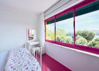 Roya Rooms Karakoy