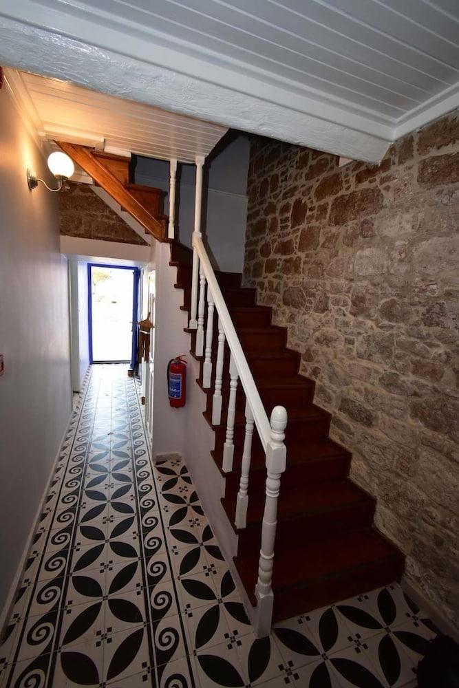 Deniz Önü Otel