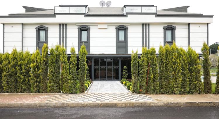 Garden Mode Airport Hotel