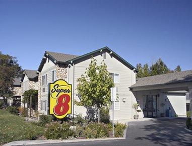 Creekside Inn & Suites