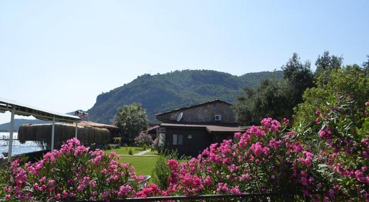Assos Sardunya Butik Motel