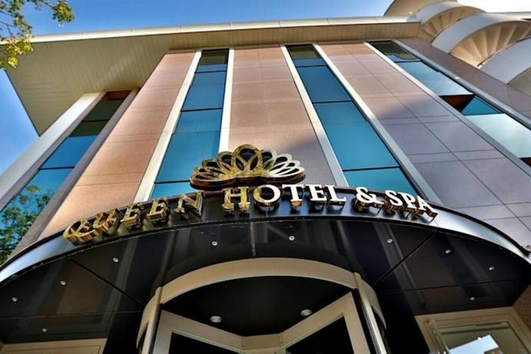 Queen Hotel & Spa