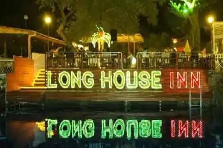 Longhouse-Inn Hotel