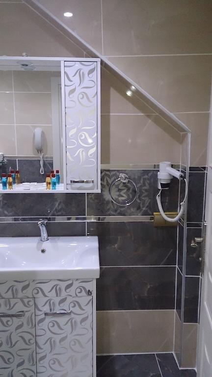 Celik Saray Hotel