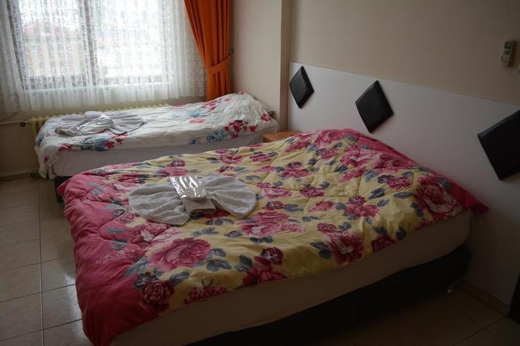 Gure Paris Hotel