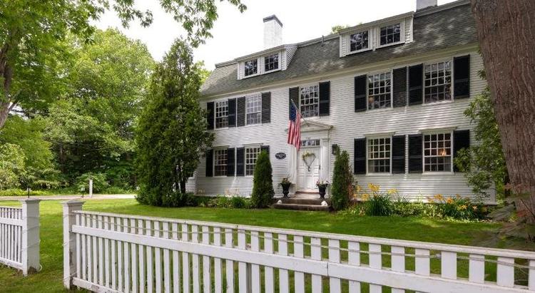Waldo Emerson Inn