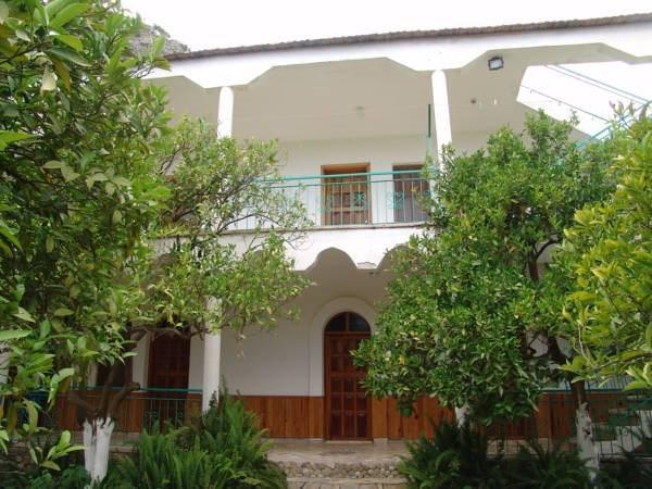 Ikiz Pension Bungalow & Restaurant