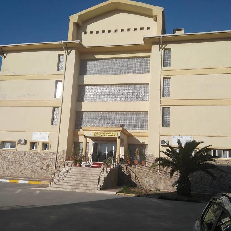 Izmir Uygulama Oteli