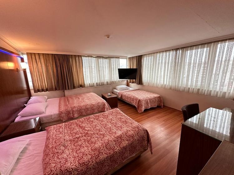 Nayla Hotel