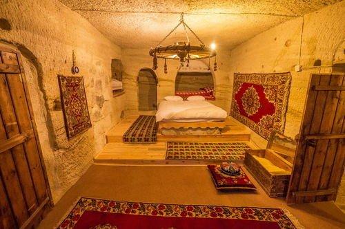 Natureland Cave Hotel