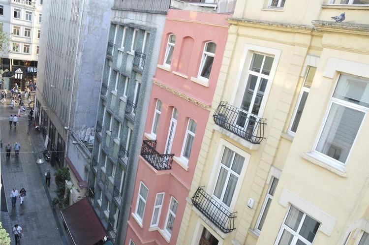 Apartof