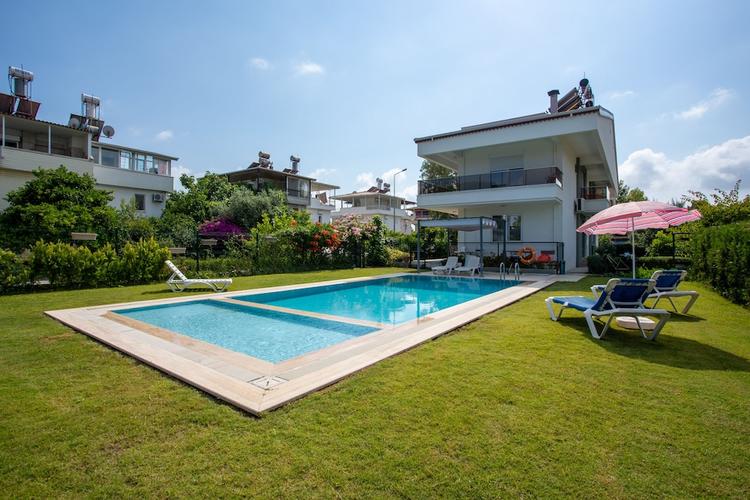 EV Villas