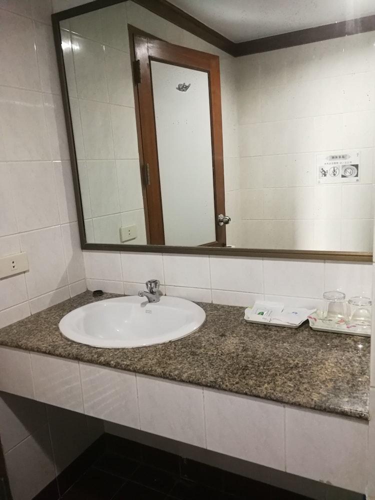 China Garden Hotel