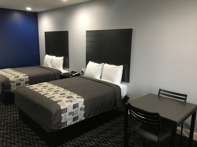 Platinum Inn And Suites