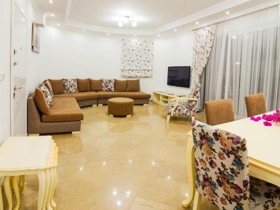 Villa Liya