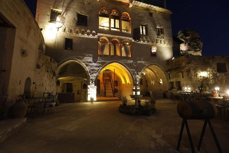 Casia Cave Suites