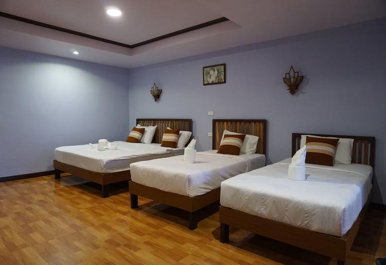 Lampang Bouteak Resort