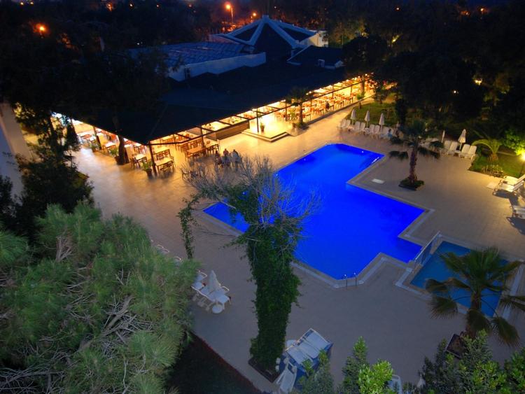 Luca Beach Hotel