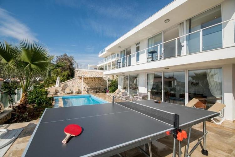 Lumiere Villas