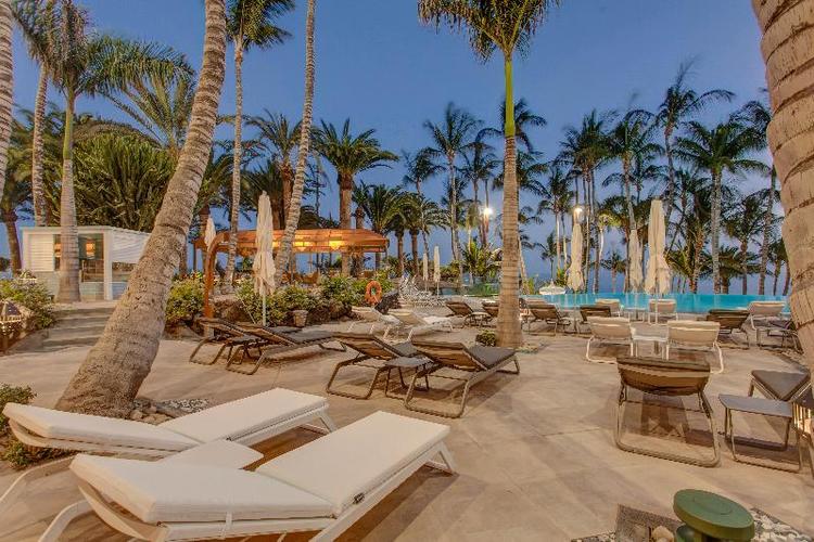 Hotel Fariones