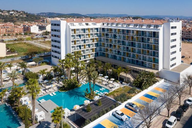 Aqua Hotel Silhouette & Spa**** Adults Only