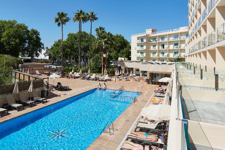 Invisa Hotel Es Pla