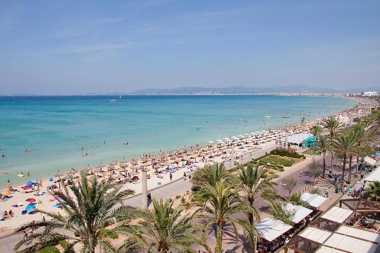 AYA Seahotel – Adults Only