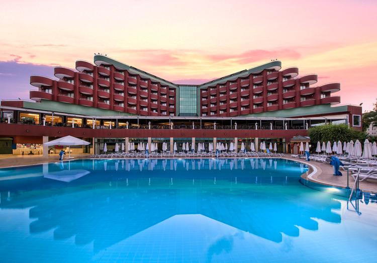 Delphin Deluxe Resort