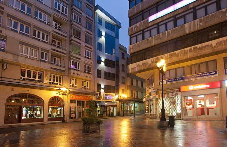 Duerming Longoria Plaza Hotel