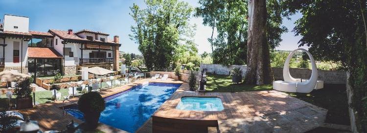 Hotel Cuevas