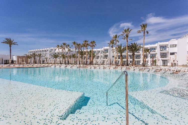 Grand Palladium White Island Resort & Spa