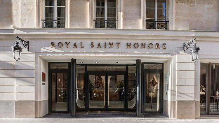 Royal Saint Honore Paris Louvre