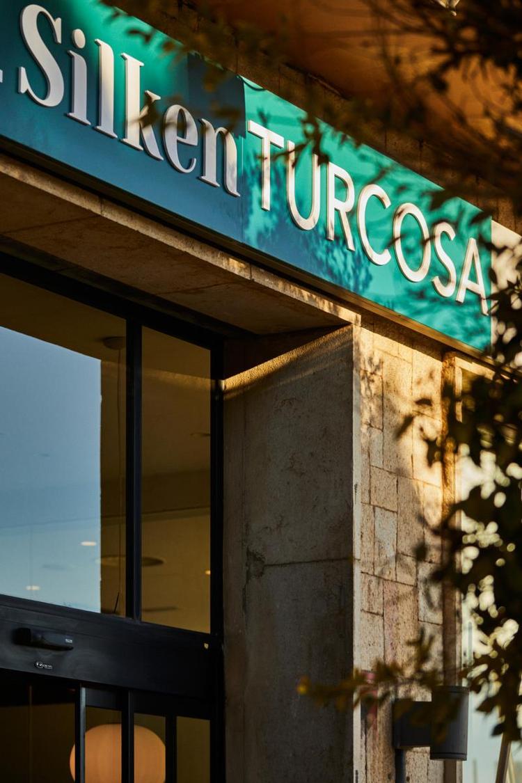 Silken Turcosa