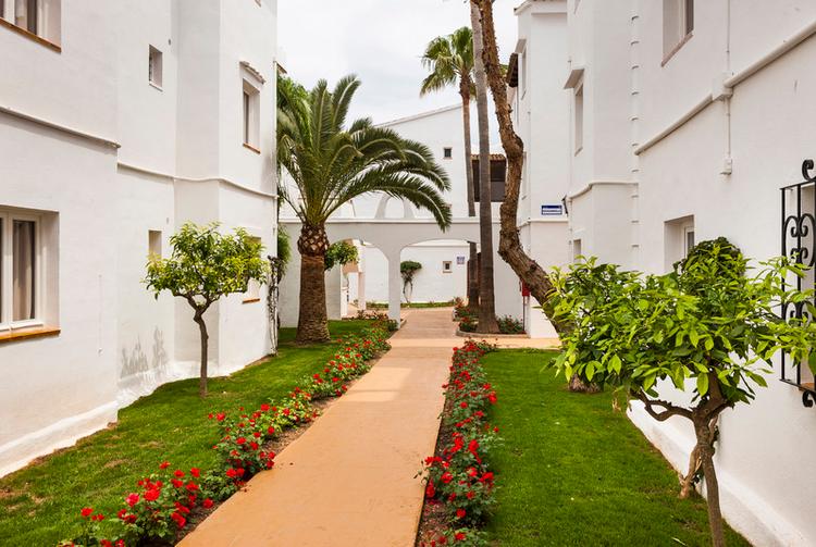 Globales Aparthotel Bouganvilla