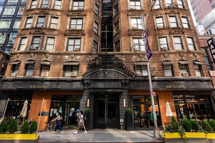 The Square Hotel Times Square (CLOSED)