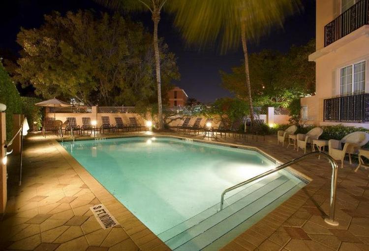 Trianon Old Naples Hotel