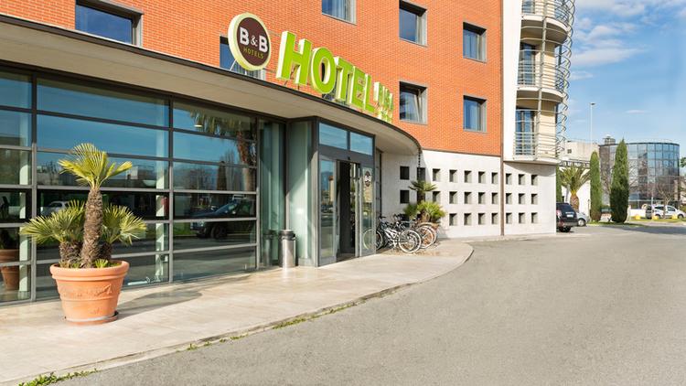 B&B HOTEL Pisa Airport