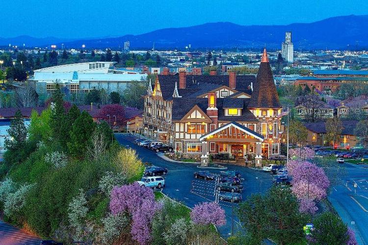 Holiday Inn Express Spokane-Downtown
