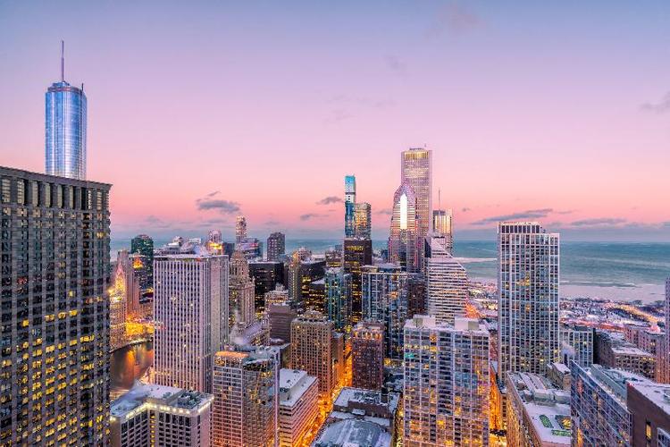 Holiday Inn and Suites Chicago-Downtown