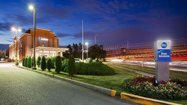 Best Western O'Hare North/Elk Grove Hotel