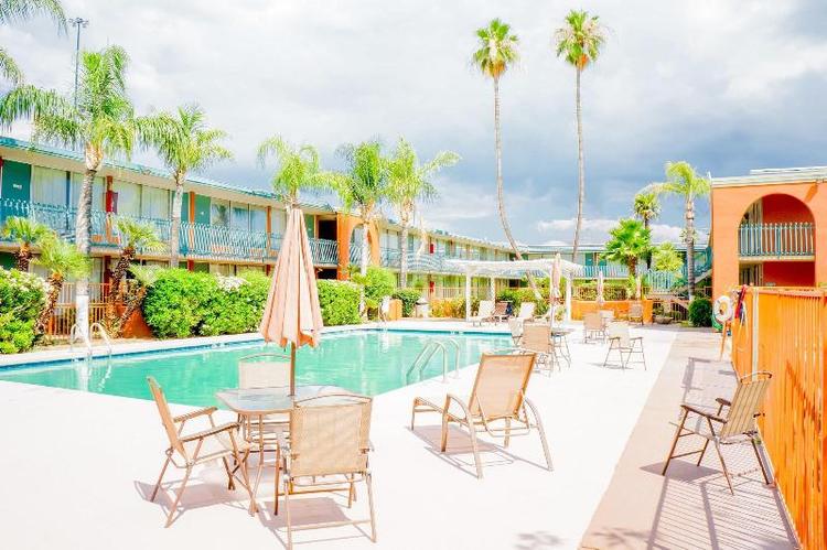 Grand Luxe Hotel & Resort