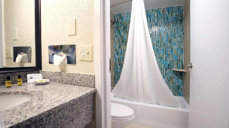 Spark by Hilton Sarasota Siesta Key Gateway
