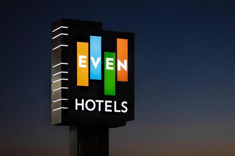 Even Hotel Tinley Park Hotel & Convention Center