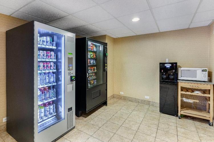 Holiday Inn Express Chicago-Downers Grove