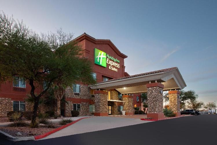 Holiday Inn Express & Suites Tucson by IHG