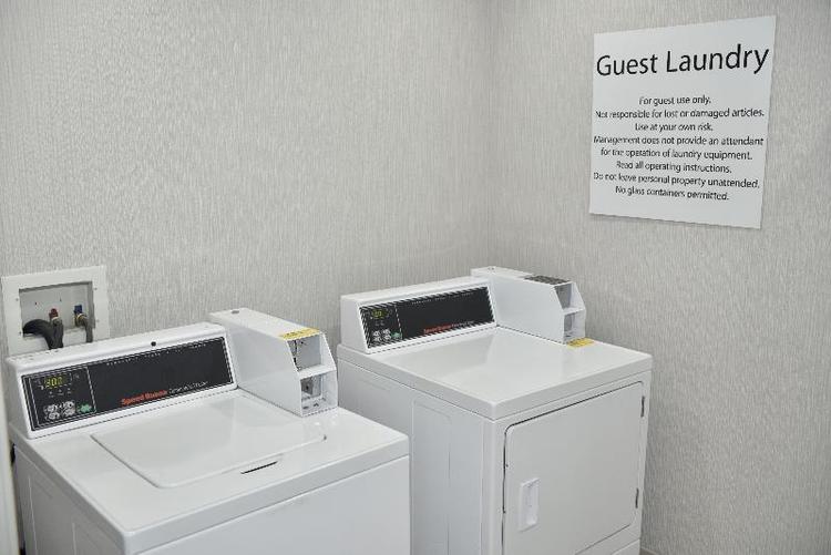 Holiday Inn Express Windsor-Sonoma